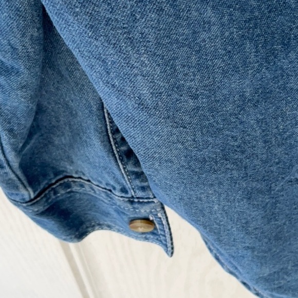 Cabin Creek Women’s Denim L/S Embroidered Shirt Med - Picture 4 of 7